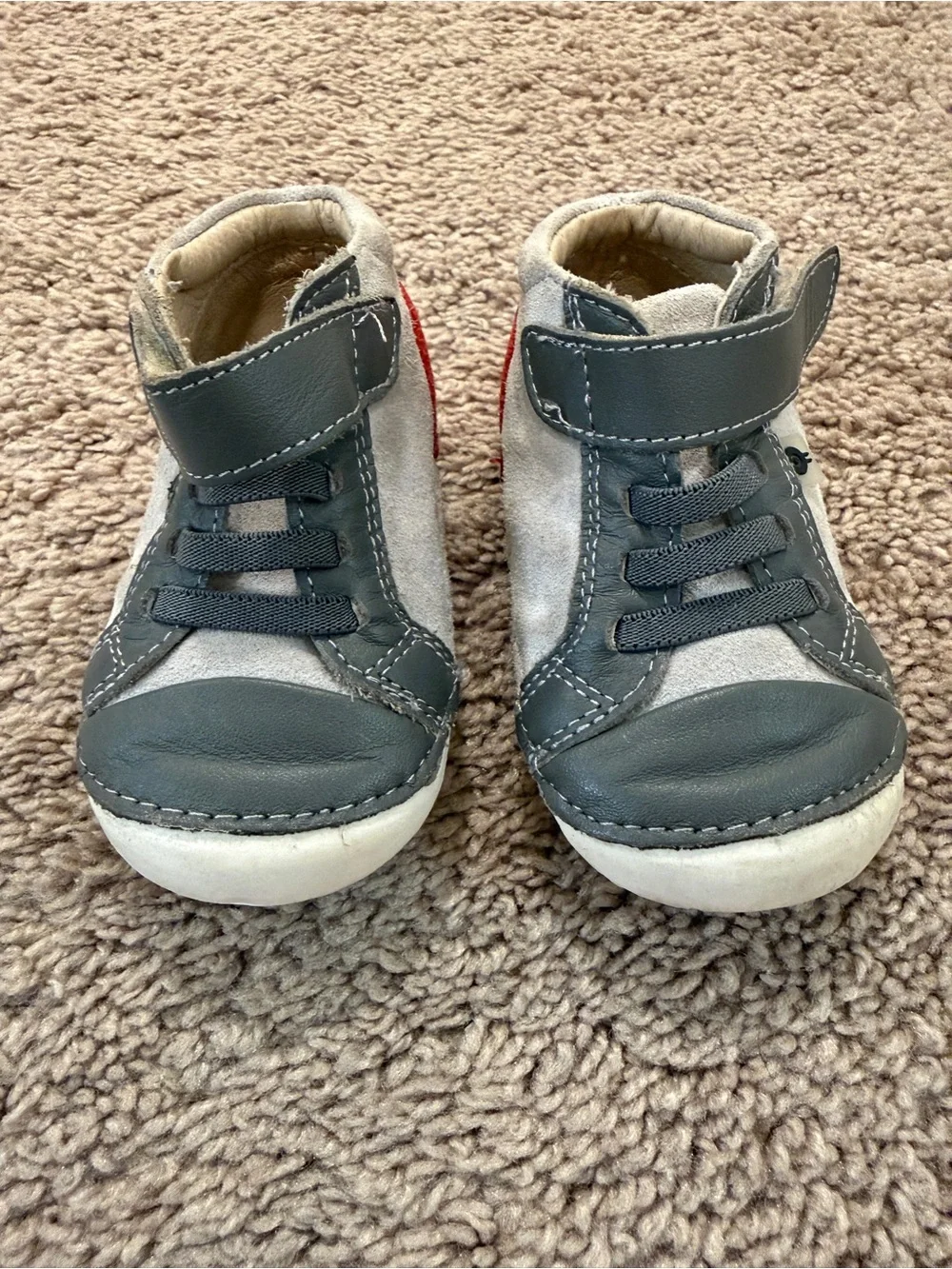 Old Soles high pave Gray Suede Baby Sneakers Red Heel baby walker shoes size 3
